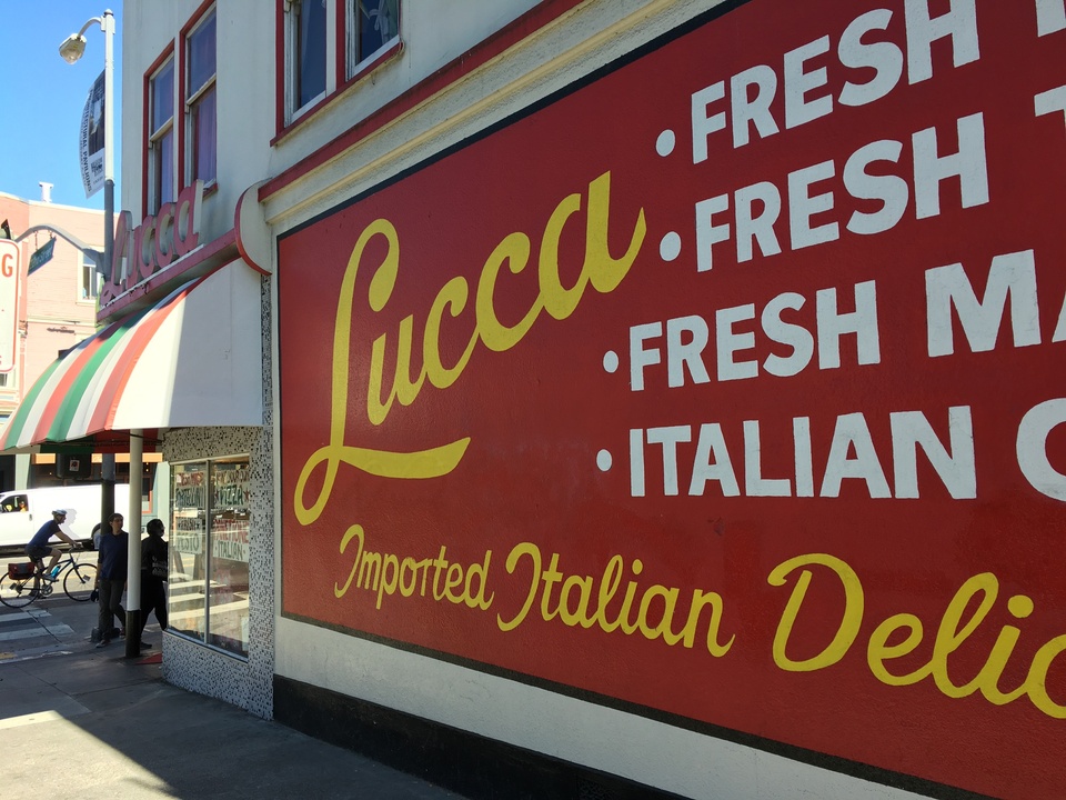 Die Metzgerei "Lucca" in unserem Viertel ist eines der letzten Fachgeschäfte.