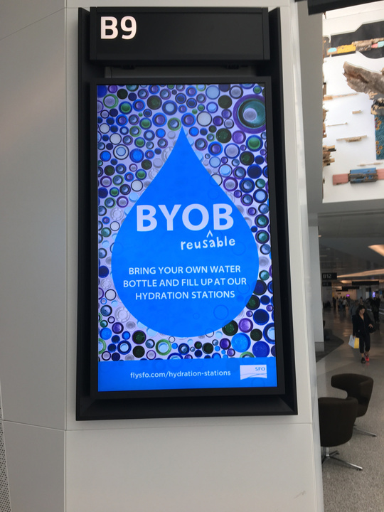 Am SFO-Flughafen gibt's kein Wasser in Plastikflaschen mehr.