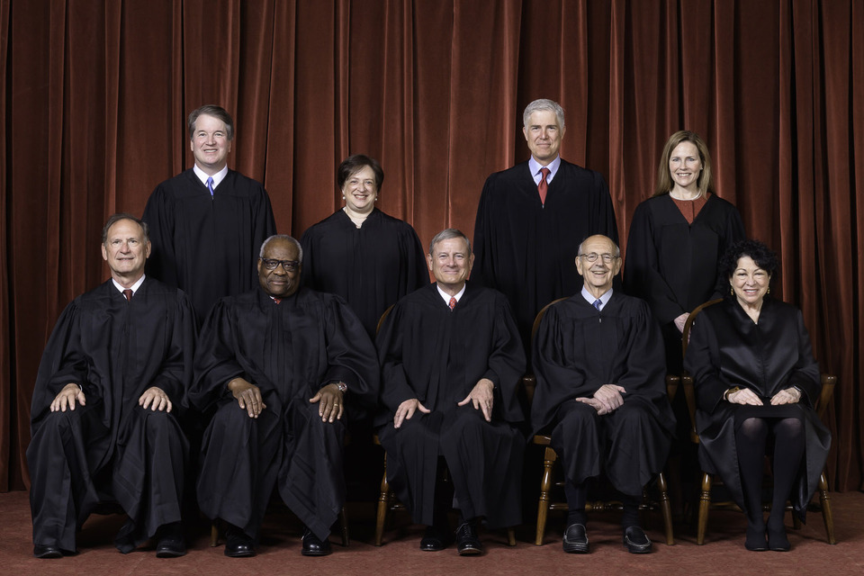 Die neun Verfassungsrichter der USA im Supreme Court.