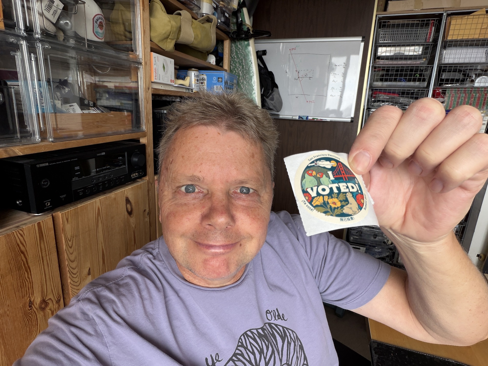 Michael hat den offiziellen Wahlsticker.