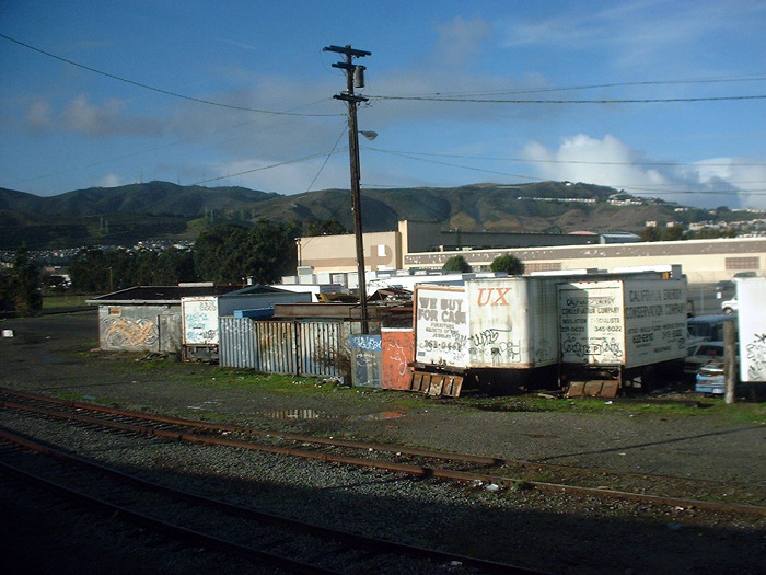 Graffiti an der Bahnstrecke, South San Francisco