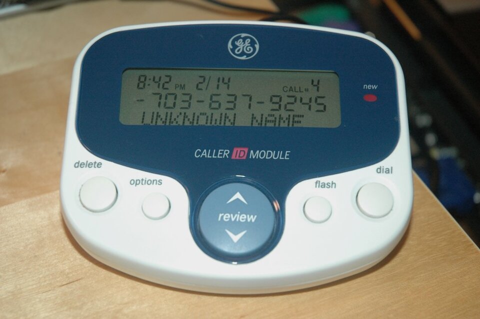 Der kleine Caller-ID-Kasten, der die Telefonnummer des Anrufers anzeigt.