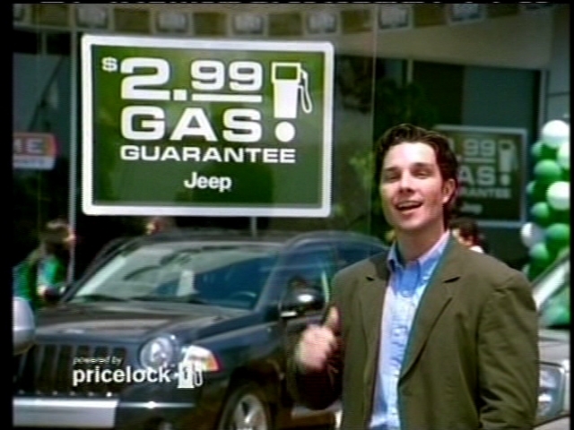 Der Schlingel von Jeep verspricht billiges Benzin.