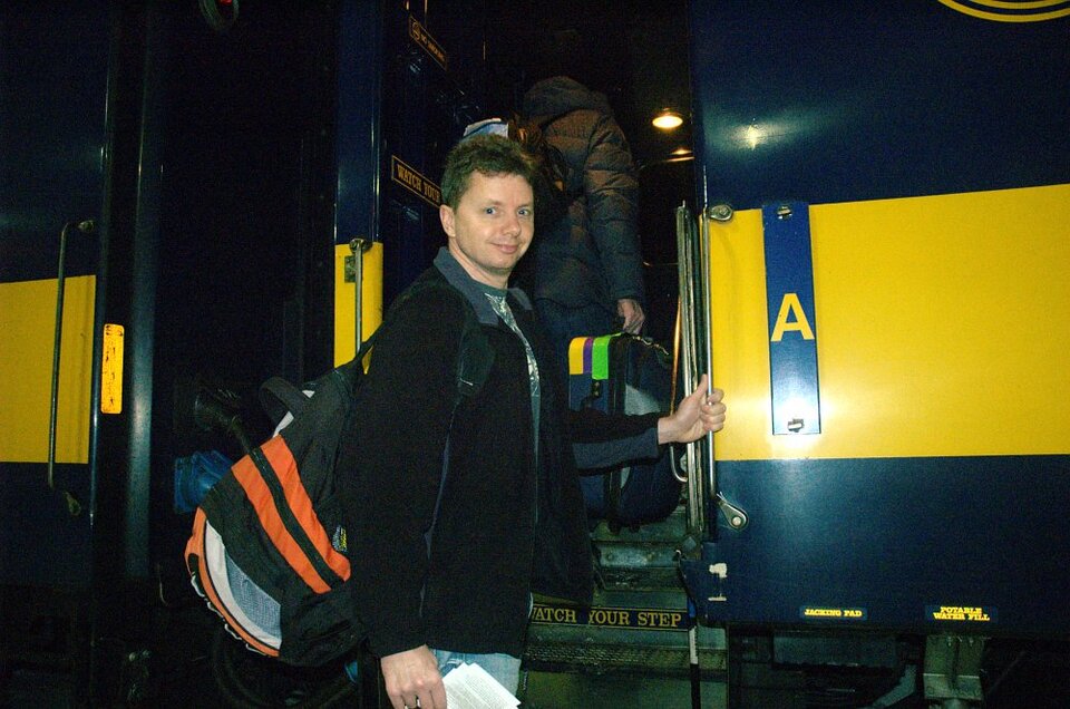 Der Rundbriefreporter steigt in den Polar Express ein.